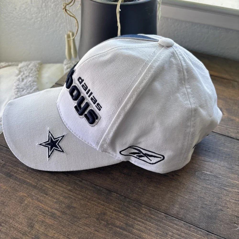 Vintage 90's NFL Dallas Cowboys Stars Reebok Hat/Cap Snapback Blue White